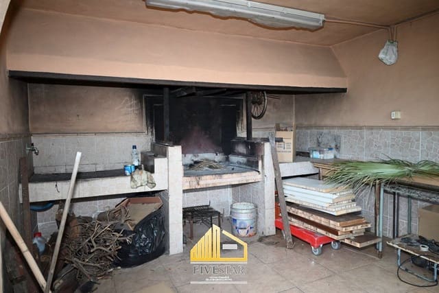 4 Zimmer Villa zu verkaufen in Montserrat mit Pool Garage - 399.900 € (Ref: 9455821)