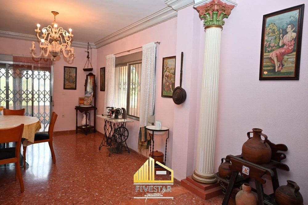 4 soverom Villa til salgs i Montserrat med svømmebasseng garasje - € 399 900 (Ref: 9455821)