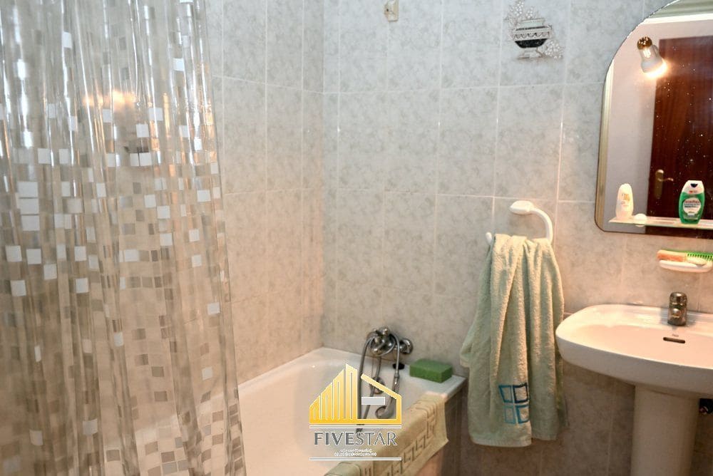 4 soverom Villa til salgs i Montserrat med svømmebasseng garasje - € 399 900 (Ref: 9455821)