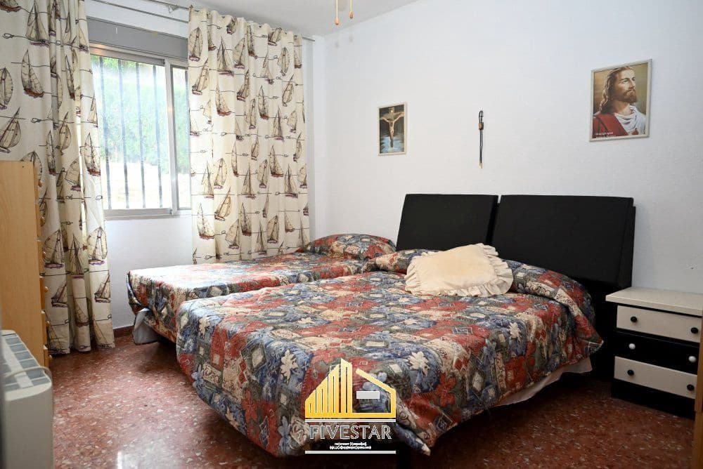 4 soverom Villa til salgs i Montserrat med svømmebasseng garasje - € 399 900 (Ref: 9455821)