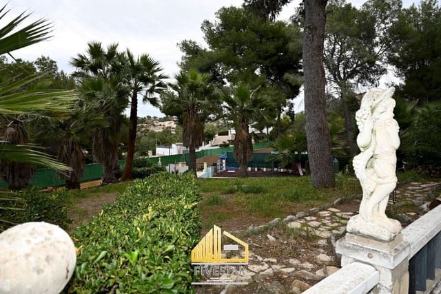 4 Zimmer Villa zu verkaufen in Montserrat mit Pool Garage - 399.900 € (Ref: 9455821)