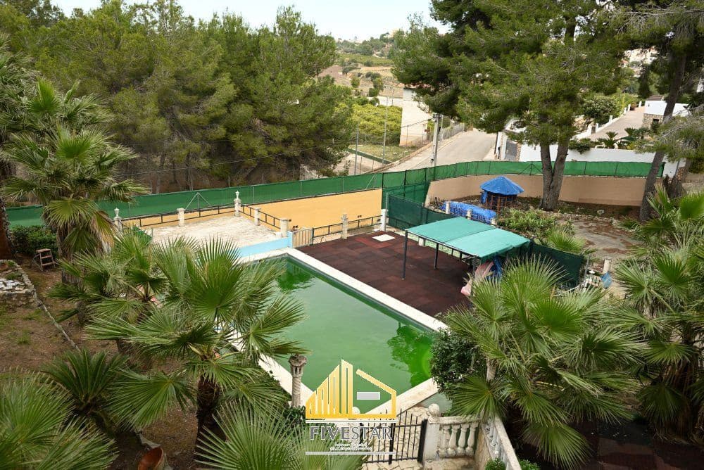 4 soverom Villa til salgs i Montserrat med svømmebasseng garasje - € 399 900 (Ref: 9455821)