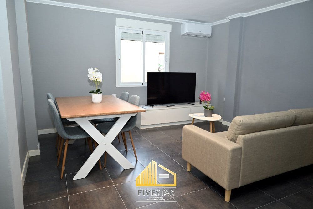 3 Zimmer Apartment zu vermieten in Xativa - 700 € (Ref: 9465147)