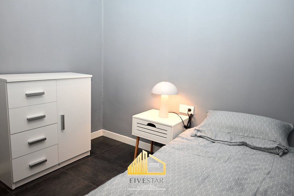 3 Zimmer Apartment zu vermieten in Xativa - 700 € (Ref: 9465147)