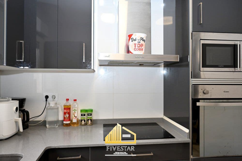 4 soverom Villa til salgs i La Pobla de Vallbona med svømmebasseng garasje - € 415 000 (Ref: 9655620)