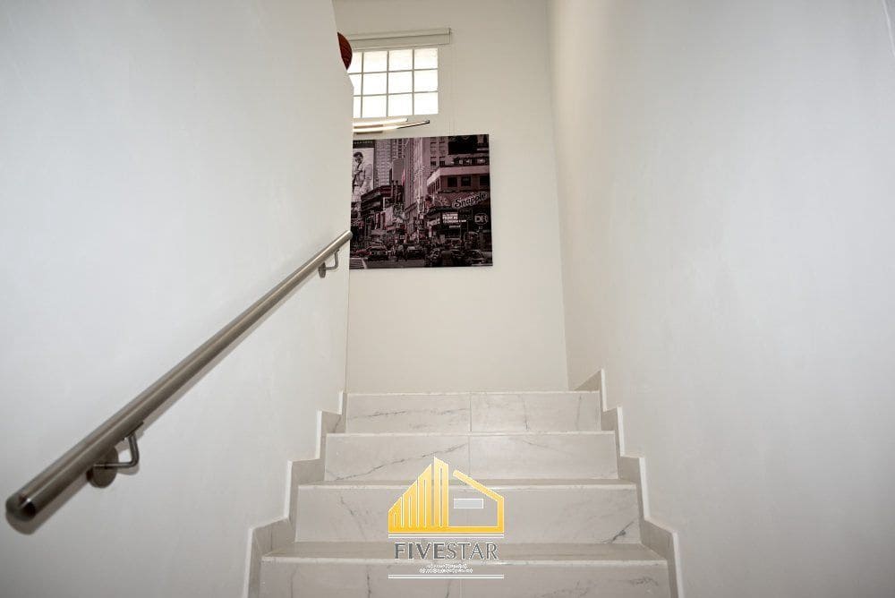 4 soverom Villa til salgs i La Pobla de Vallbona med svømmebasseng garasje - € 415 000 (Ref: 9655620)