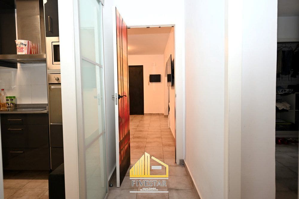 4 soverom Villa til salgs i La Pobla de Vallbona med svømmebasseng garasje - € 415 000 (Ref: 9655620)