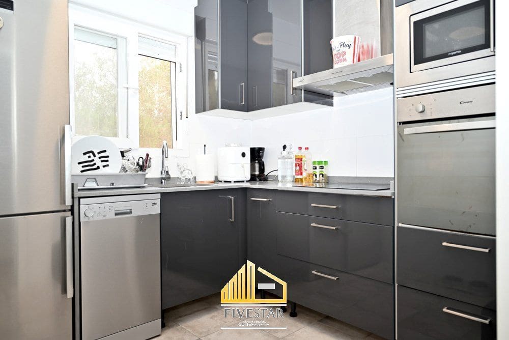 4 soverom Villa til salgs i La Pobla de Vallbona med svømmebasseng garasje - € 415 000 (Ref: 9655620)