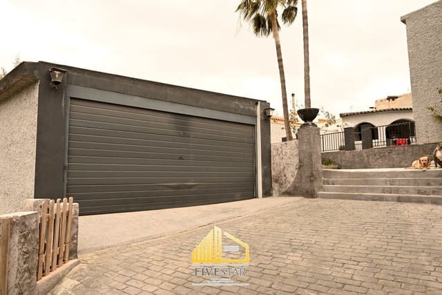 4 soverom Villa til salgs i La Pobla de Vallbona med svømmebasseng garasje - € 415 000 (Ref: 9655620)