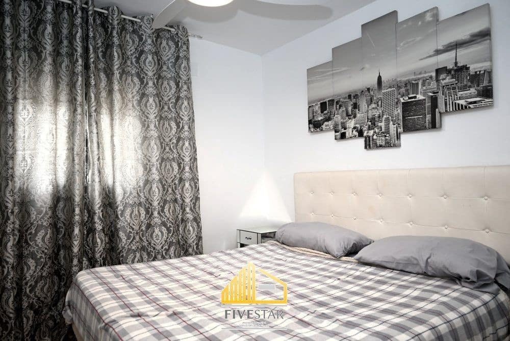 4 soverom Villa til salgs i La Pobla de Vallbona med svømmebasseng garasje - € 415 000 (Ref: 9655620)