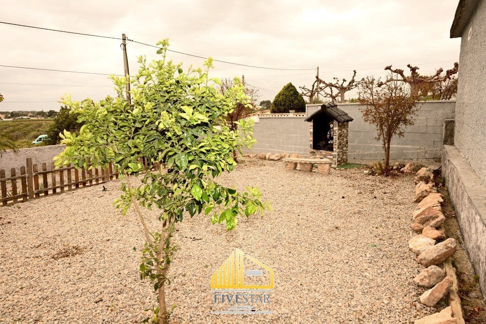 4 soverom Villa til salgs i La Pobla de Vallbona med svømmebasseng garasje - € 415 000 (Ref: 9655620)