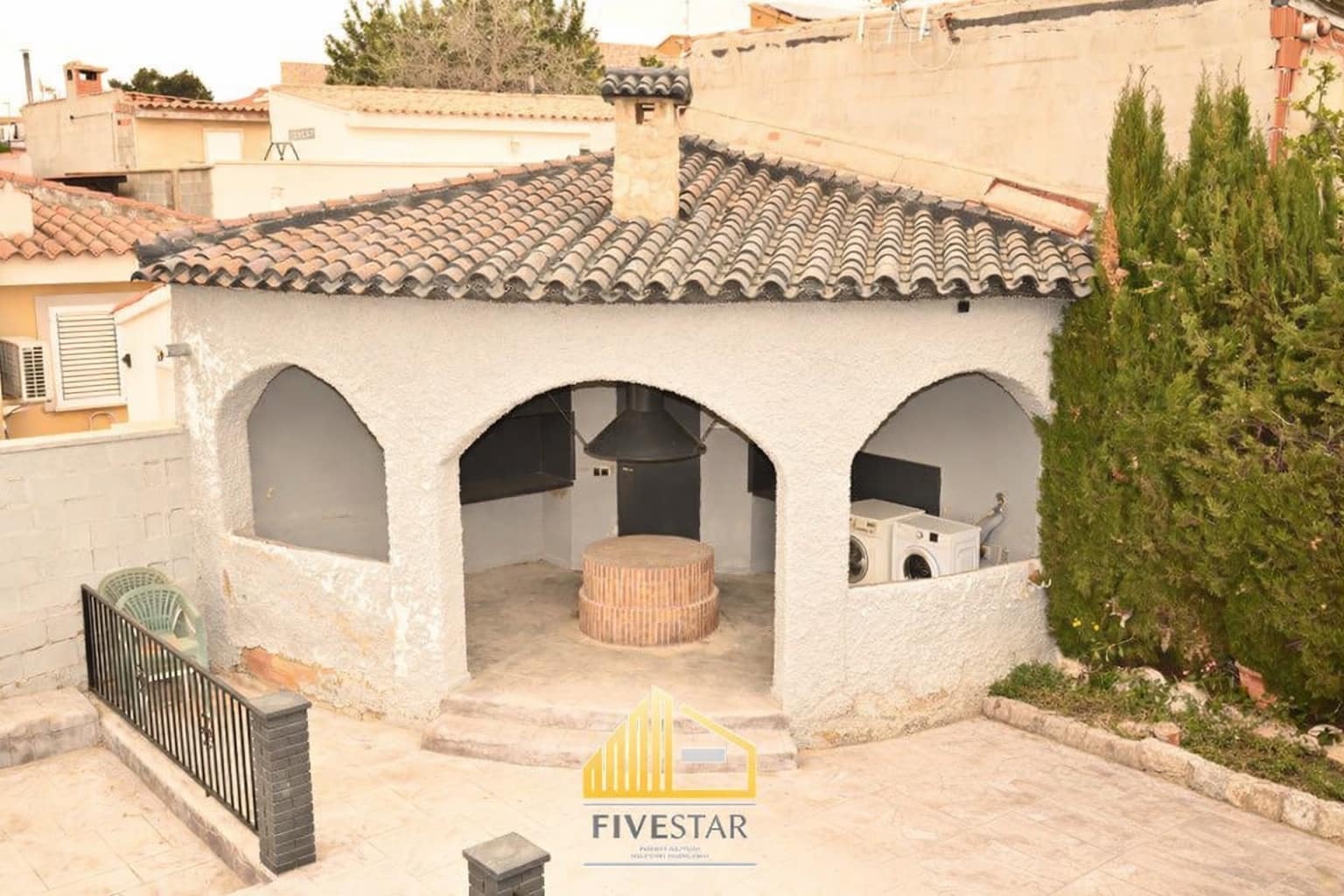 4 soverom Villa til salgs i La Pobla de Vallbona med svømmebasseng garasje - € 415 000 (Ref: 9655620)