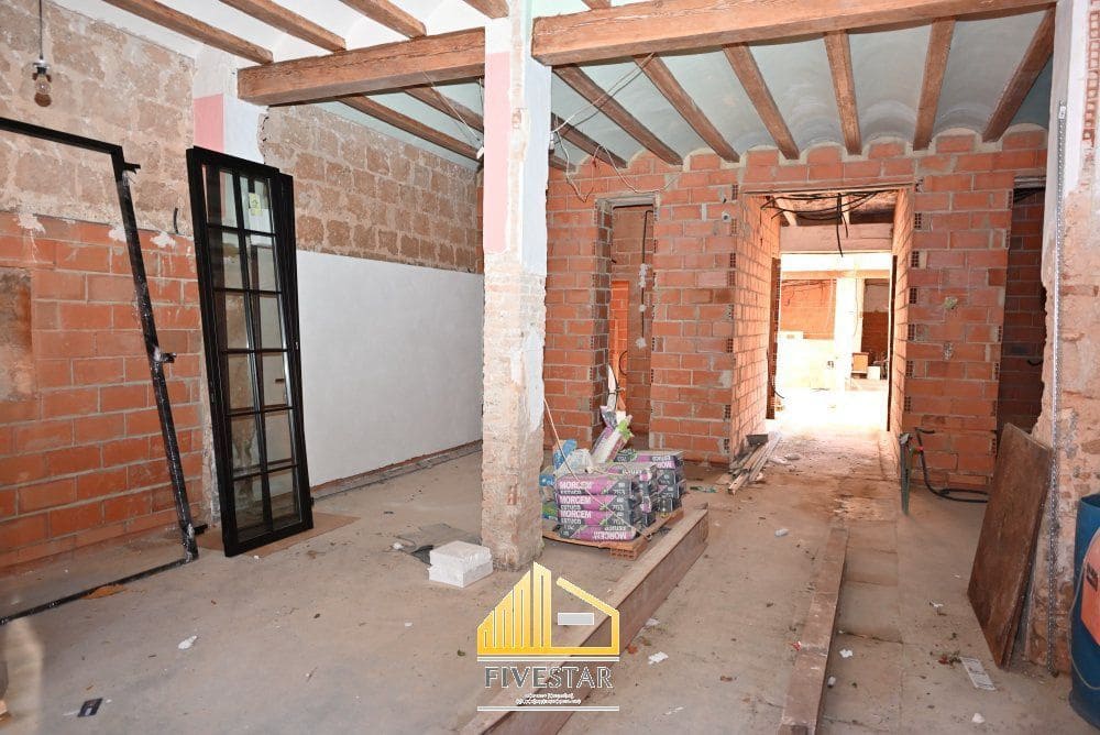 4 slaapkamer Huis te koop in Picassent - € 250.000 (Ref: 9679414)