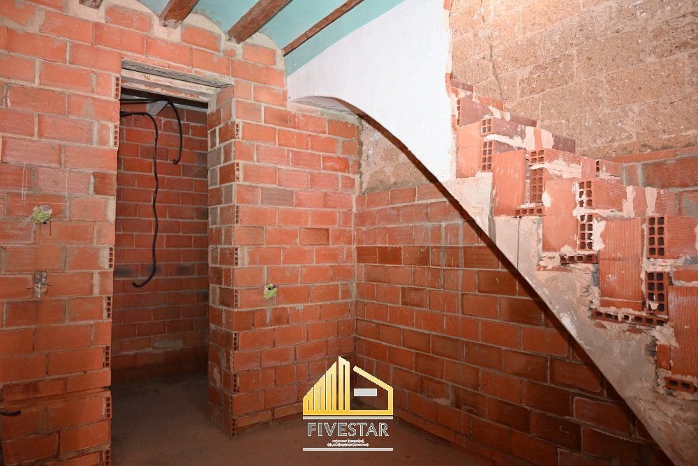 4 slaapkamer Huis te koop in Picassent - € 250.000 (Ref: 9679414)