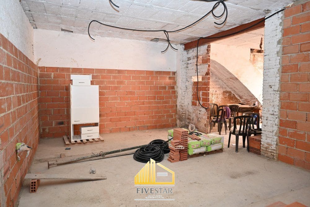 4 slaapkamer Huis te koop in Picassent - € 250.000 (Ref: 9679414)