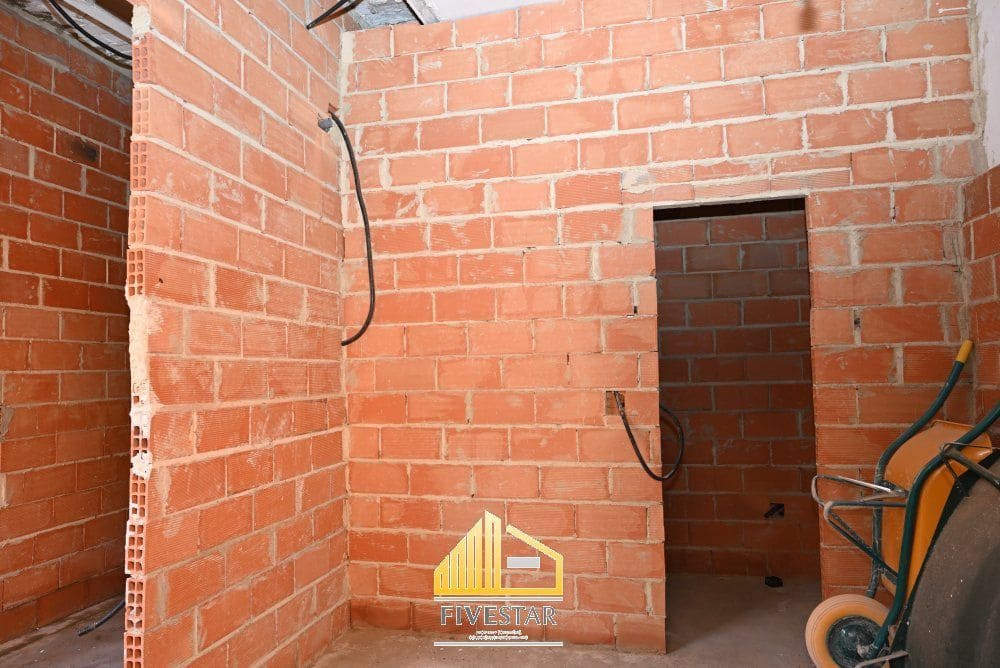 4 slaapkamer Huis te koop in Picassent - € 250.000 (Ref: 9679414)