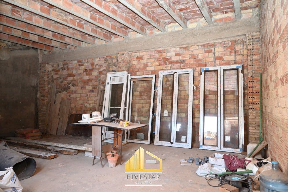 4 slaapkamer Huis te koop in Picassent - € 250.000 (Ref: 9679414)