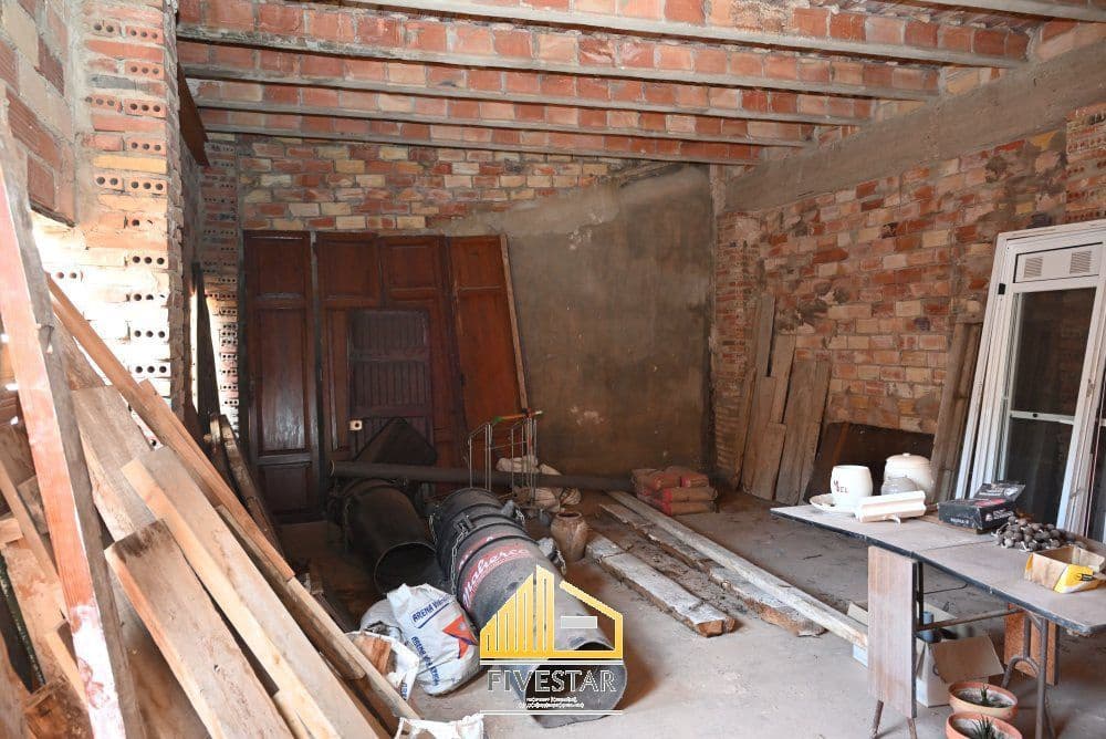 4 slaapkamer Huis te koop in Picassent - € 250.000 (Ref: 9679414)