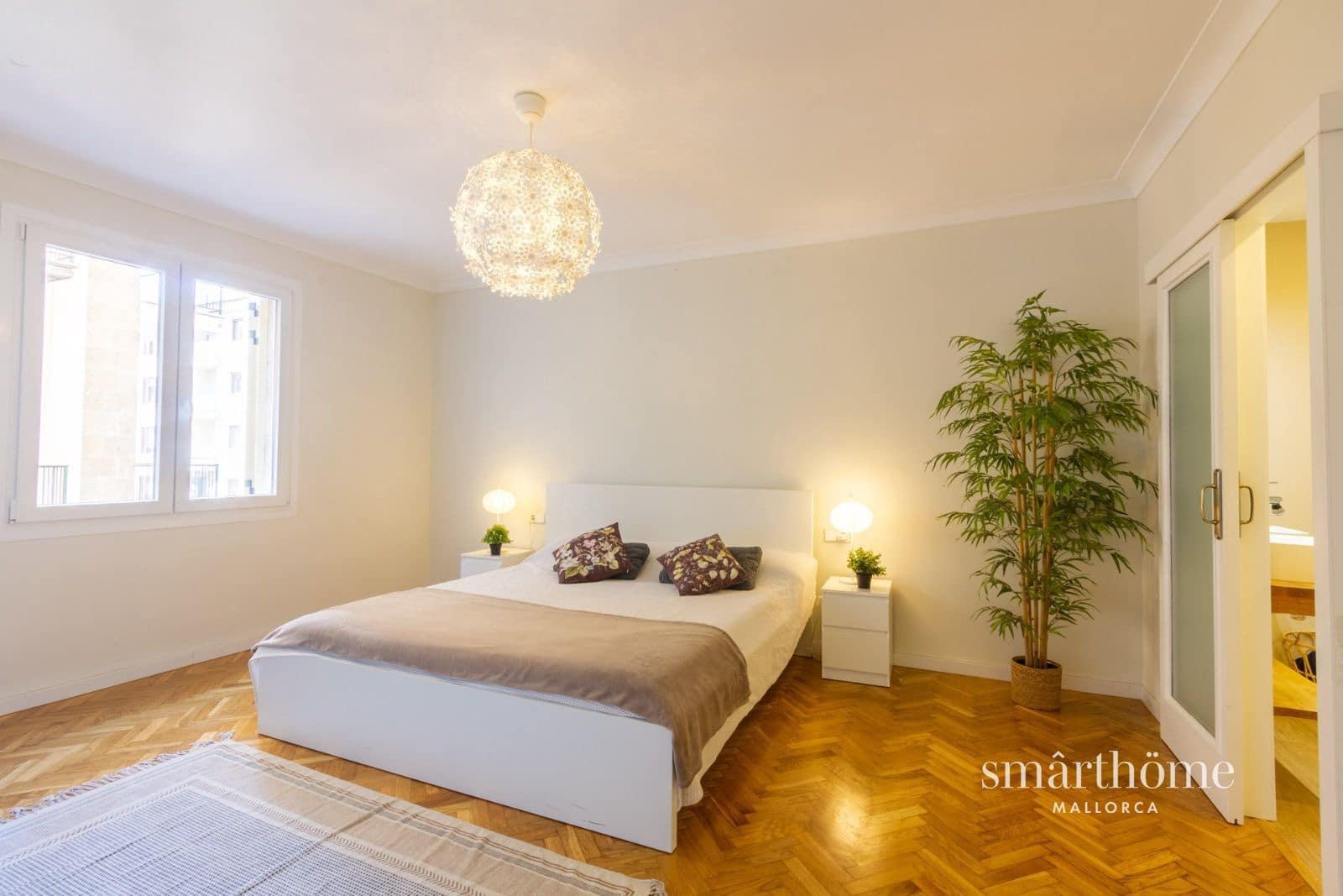 4 bedroom Flat for rent in Palma de Mallorca with garage - € 4,950 (Ref: 7190350)