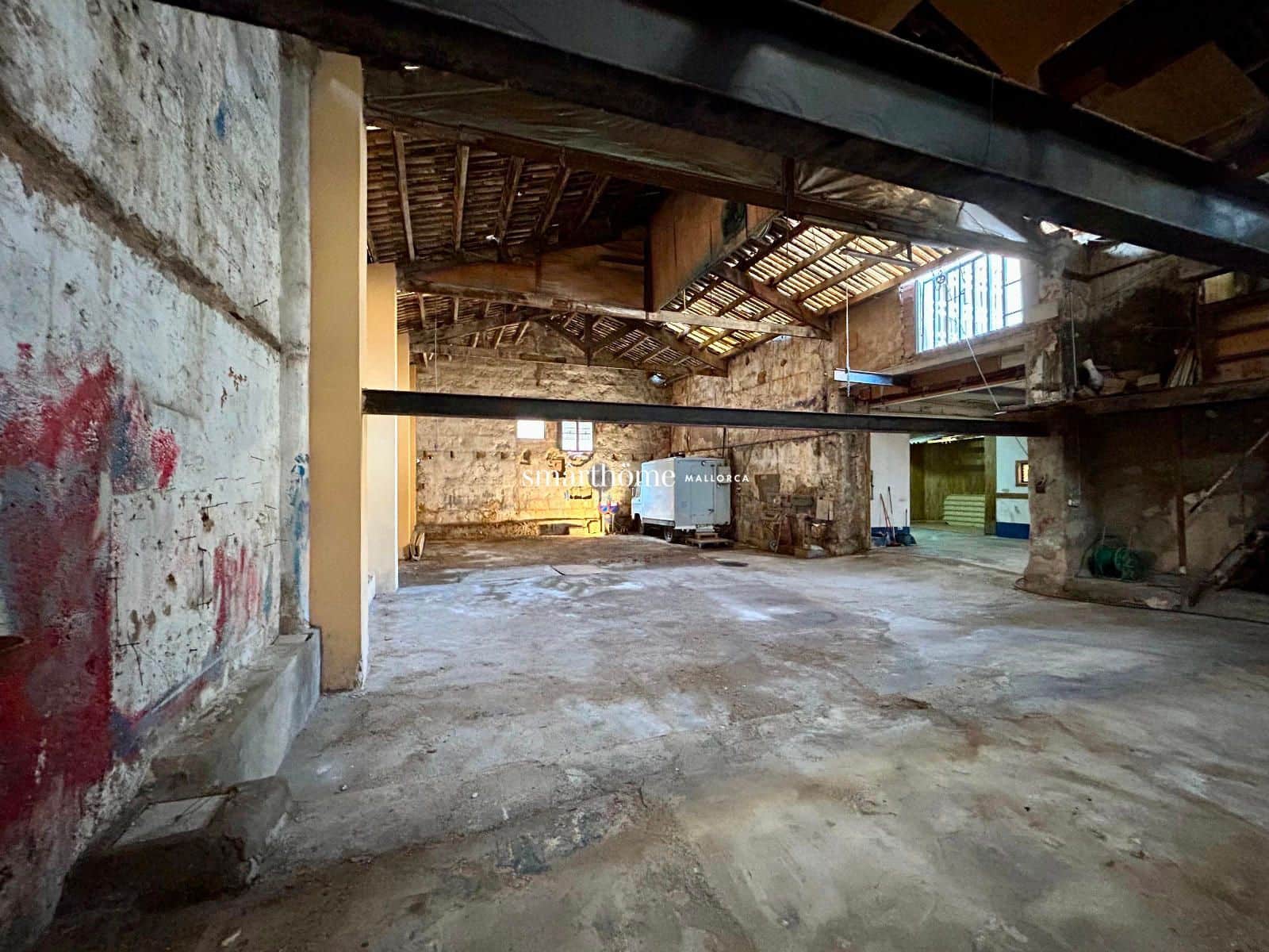 6 soveværelse Byhus til salg i Palma de Mallorca med swimmingpool - € 1.650.000 (Ref: 8692113)