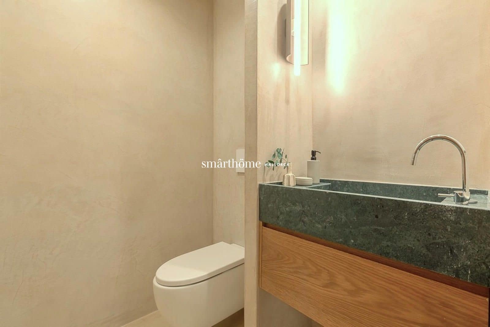 4 bedroom Flat for sale in Palma de Mallorca - € 1,490,000 (Ref: 9172431)