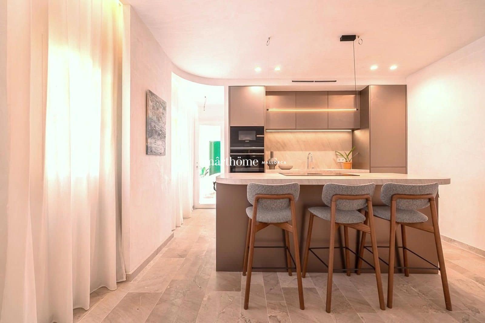 4 bedroom Flat for sale in Palma de Mallorca - € 1,490,000 (Ref: 9172431)