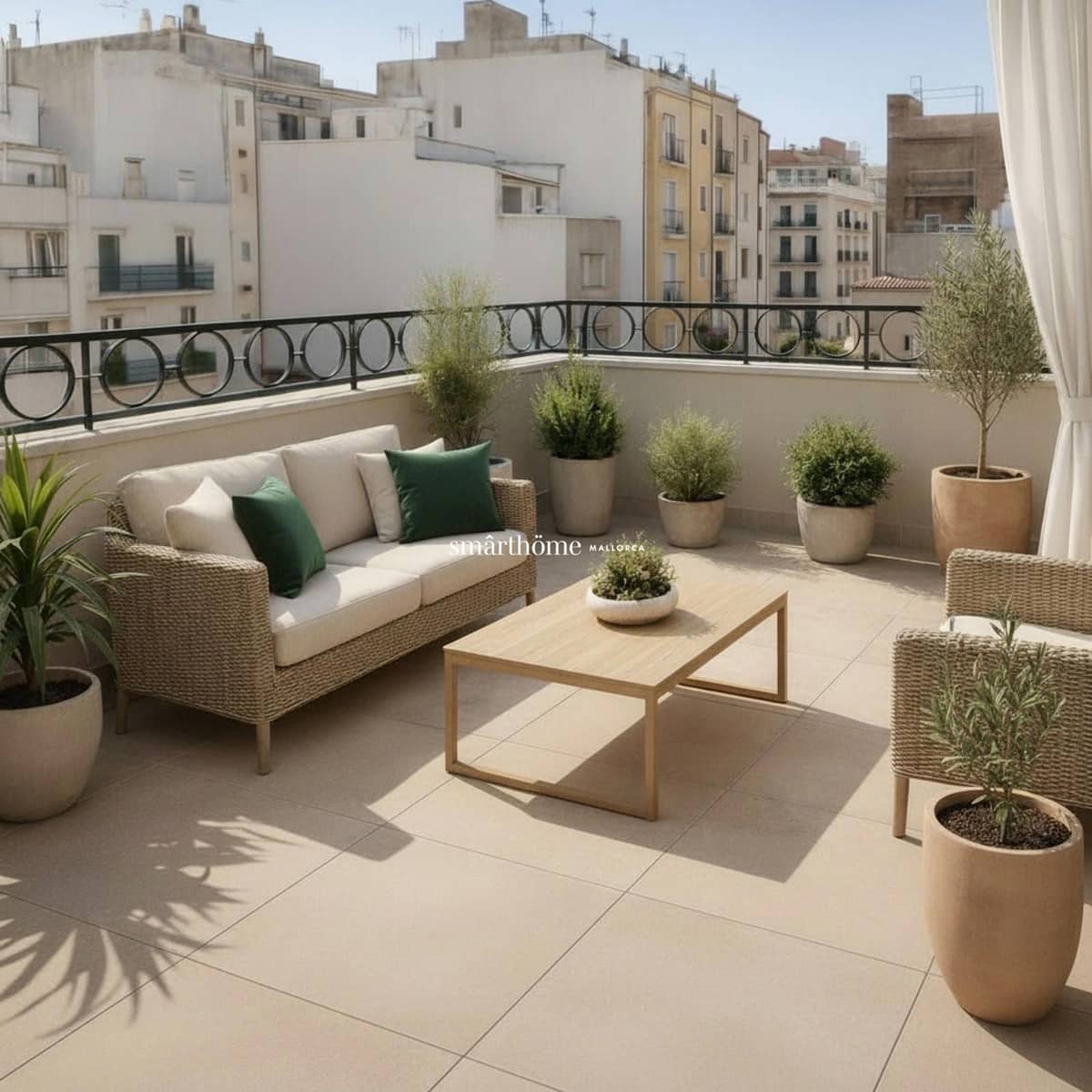 2 bedroom Penthouse for sale in Palma de Mallorca - € 450,000 (Ref: 9450423)