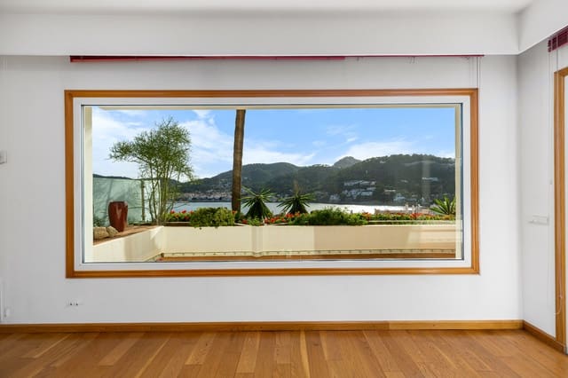 3 bedroom Apartment for sale in Puerto de Andratx, Andratx with pool garage - € 2,680,000 (Ref: 8644059)