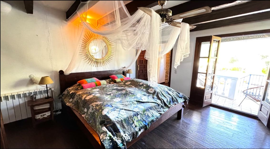 6 soveværelse Finca/Landehus til salg i Andratx med swimmingpool garage - € 1.500.000 (Ref: 9057046)