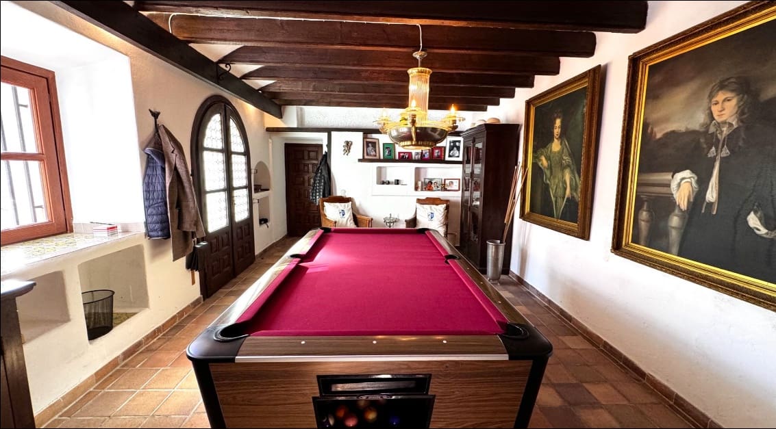 6 soveværelse Finca/Landehus til salg i Andratx med swimmingpool garage - € 1.500.000 (Ref: 9057046)