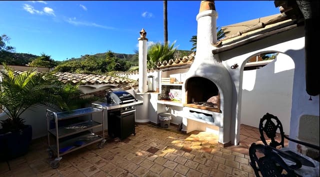 6 slaapkamer Finca/Landhuis te koop in Andratx met zwembad garage - € 1.500.000 (Ref: 9057046)