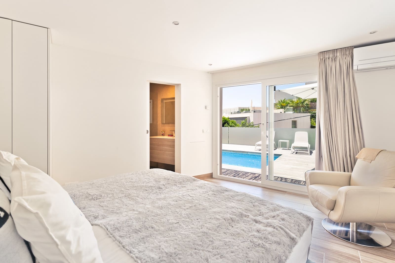 4 soveværelse Villa til salg i Puerto de Andratx med swimmingpool garage - € 2.850.000 (Ref: 9289802)