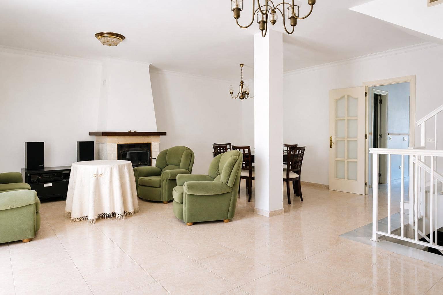 4 Zimmer Reihenhaus zu verkaufen in Velez-Malaga mit Pool - 480.000 € (Ref: 10000219)