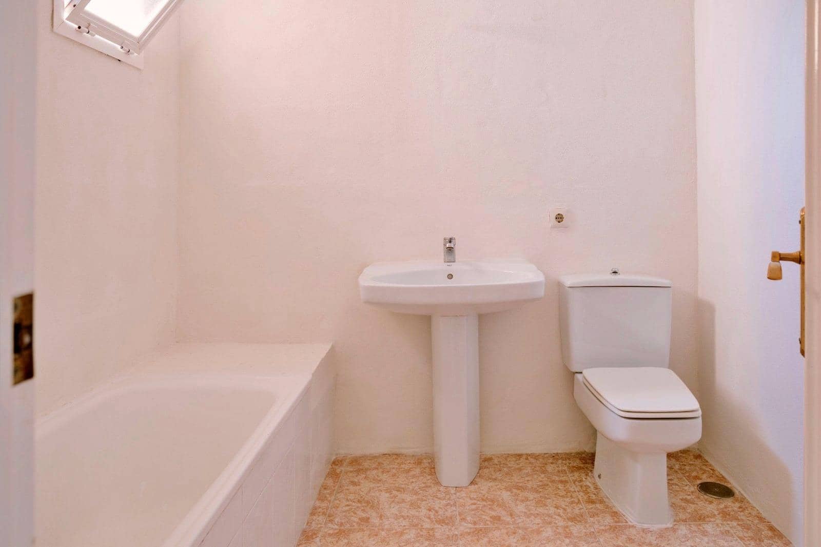 4 Zimmer Reihenhaus zu verkaufen in Velez-Malaga mit Pool - 480.000 € (Ref: 10000219)