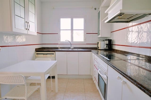 4 soverom Rekkehus til salgs i Vélez-Málaga med svømmebasseng - € 480 000 (Ref: 10000219)