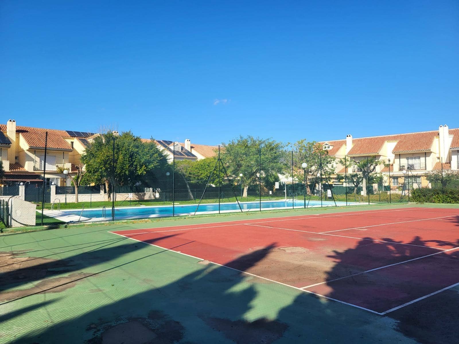 4 Zimmer Reihenhaus zu verkaufen in Velez-Malaga mit Pool - 480.000 € (Ref: 10000219)