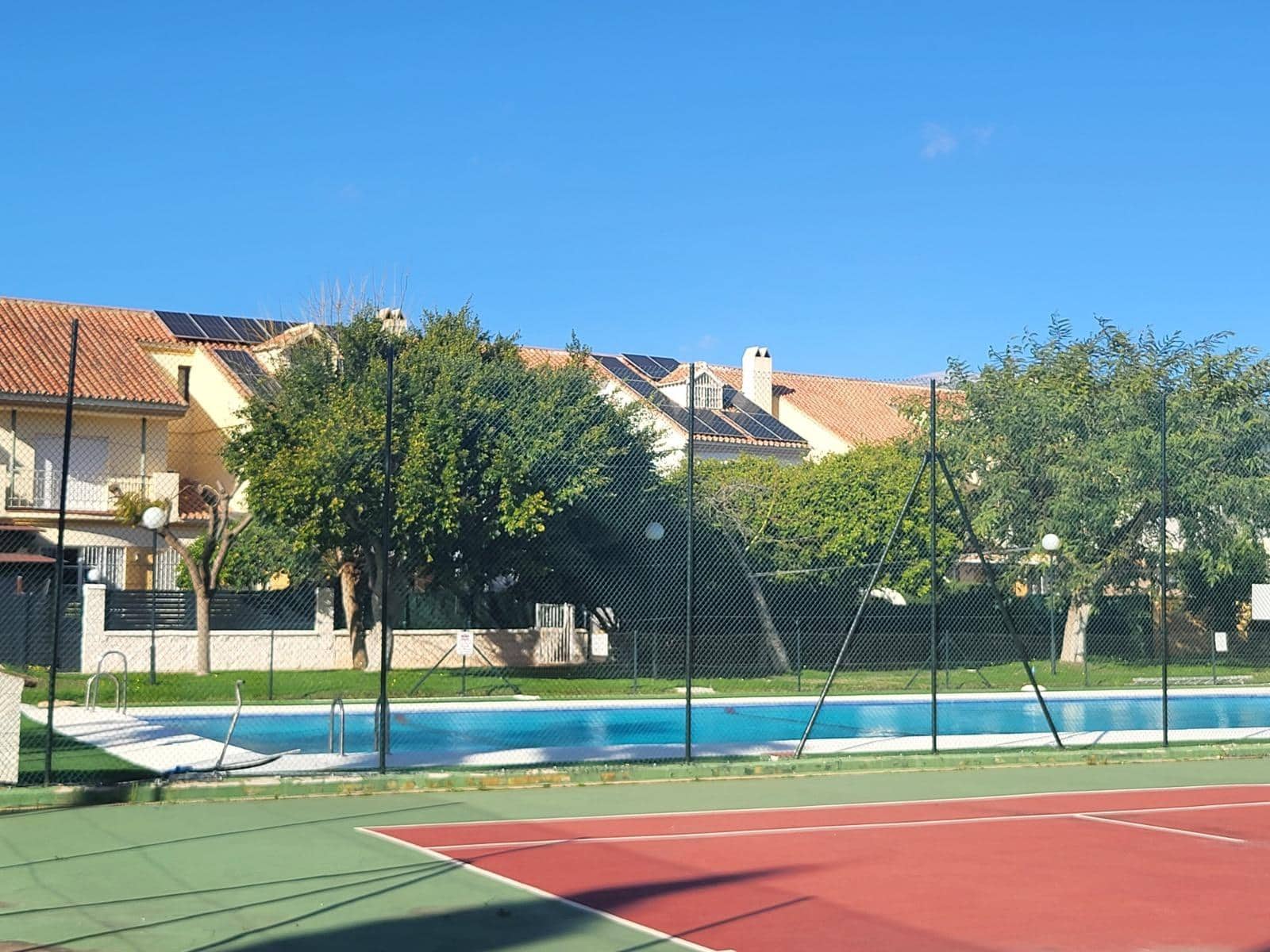 4 Zimmer Reihenhaus zu verkaufen in Velez-Malaga mit Pool - 480.000 € (Ref: 10000219)