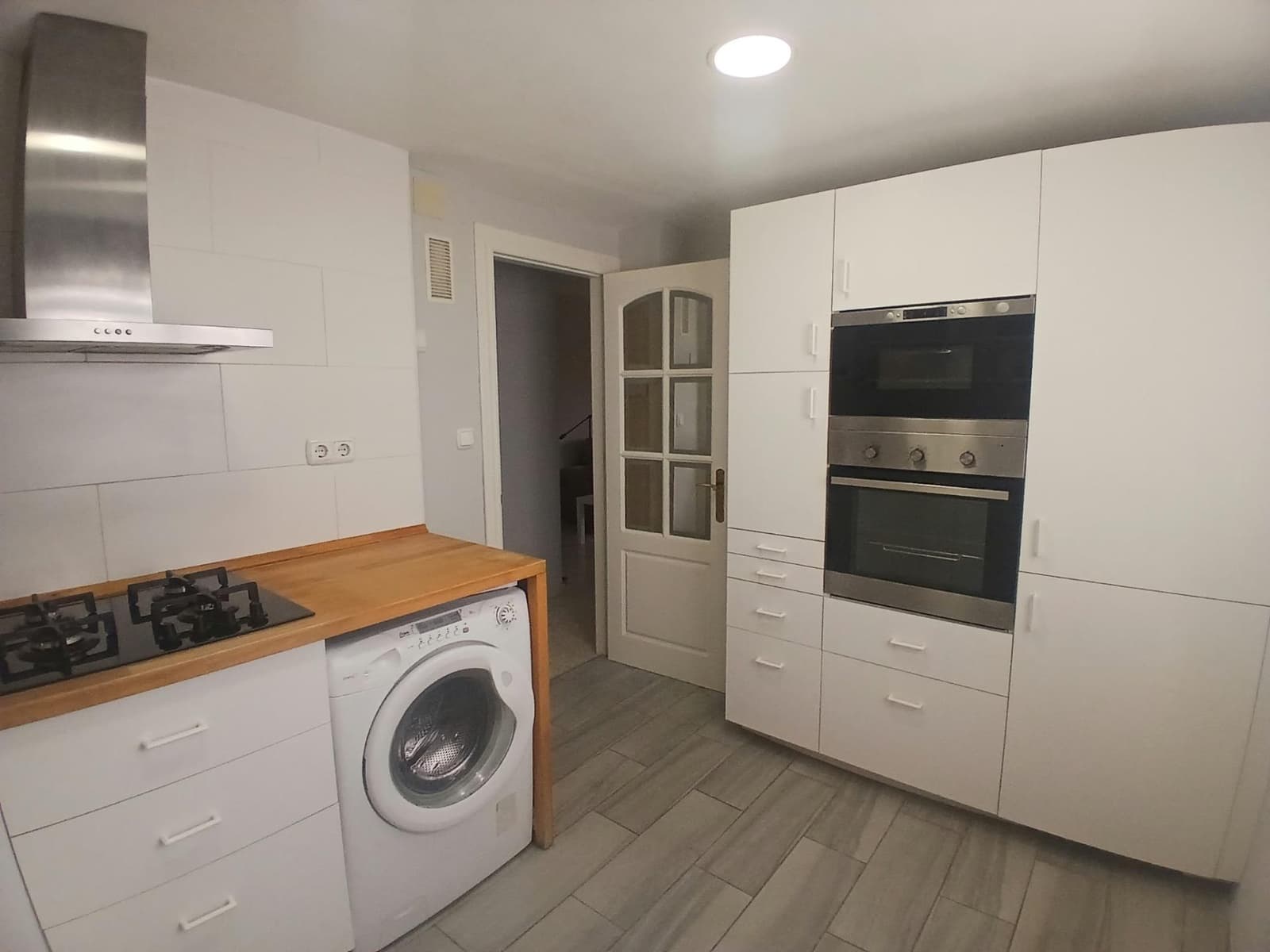 2 sovrum Lägenhet att hyra i Malaga stad med garage - 1 200 € (Ref: 10027439)
