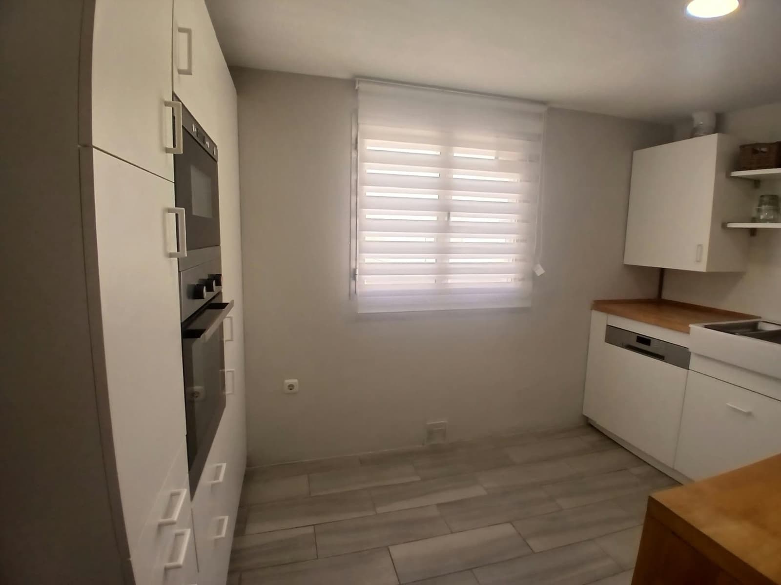 2 sovrum Lägenhet att hyra i Malaga stad med garage - 1 200 € (Ref: 10027439)