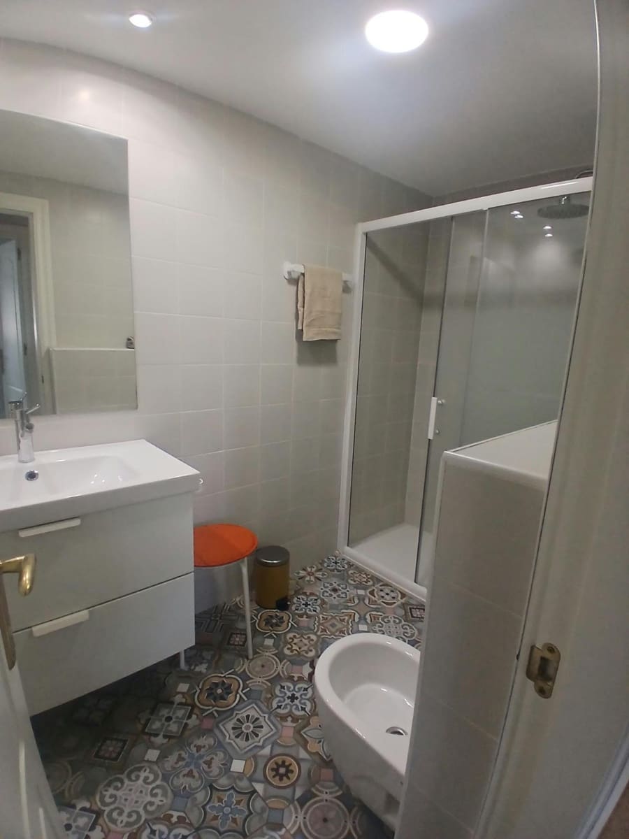 2 sovrum Lägenhet att hyra i Malaga stad med garage - 1 200 € (Ref: 10027439)