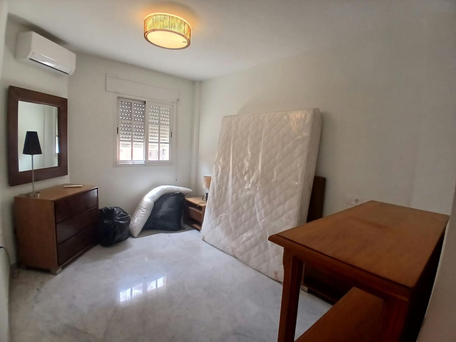 3 Zimmer Wohnung zu vermieten in Malaga Stadt mit Garage - 1.500 € (Ref: 10037547)