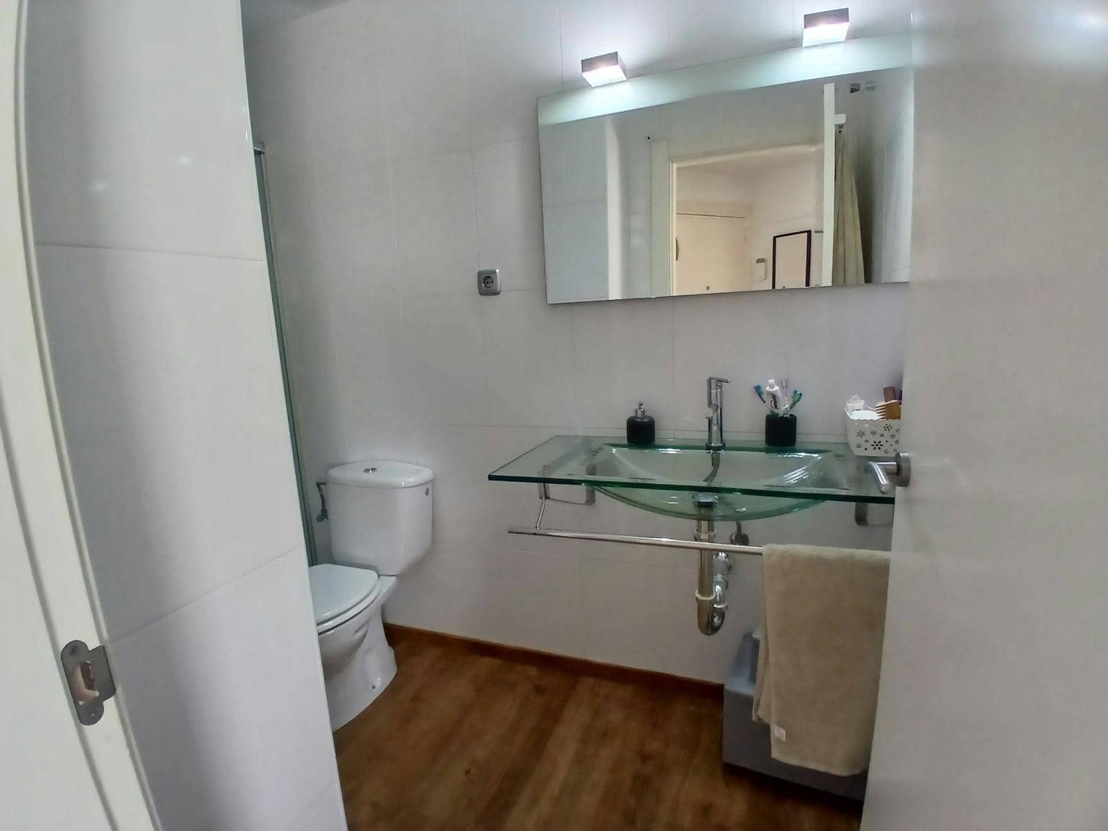 Piso de 2 habitaciones en Málaga ciudad en alquiler - 1.200 € (Ref: 10045001)