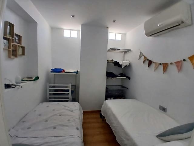 Piso de 2 habitaciones en La Victoria, Málaga ciudad en alquiler - 1.200 € (Ref: 10045001)