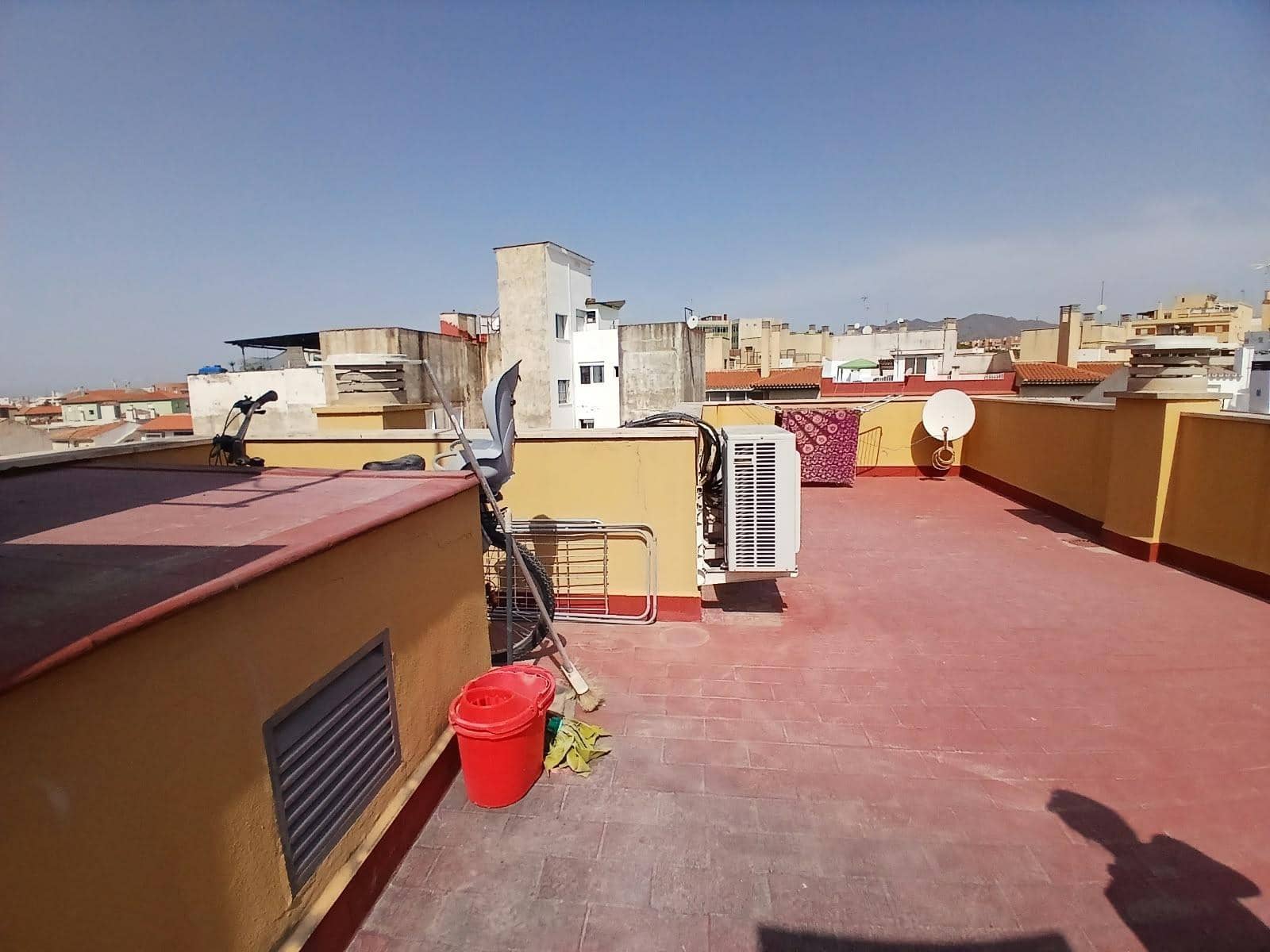 Piso de 2 habitaciones en Málaga ciudad en alquiler - 1.200 € (Ref: 10045001)