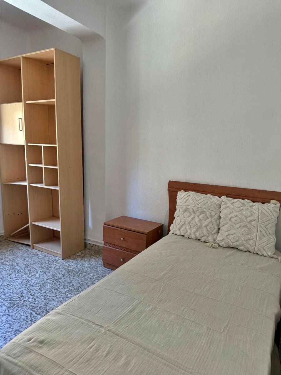 3 sovrum Lägenhet till salu i Malaga stad - 215 000 € (Ref: 10047486)