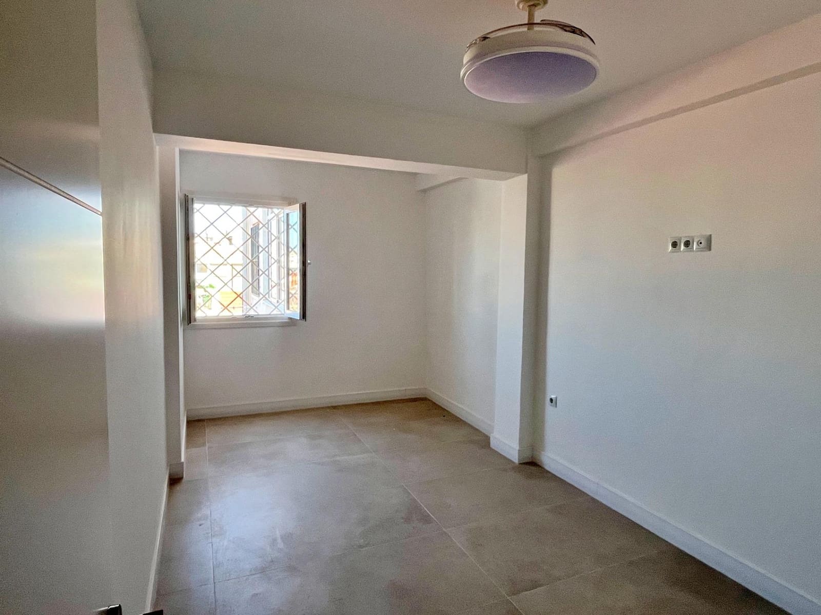 2 bedroom Flat for rent in Malaga city - € 1,400 (Ref: 10055478)