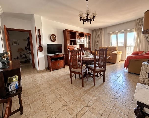 3 sovrum Lägenhet till salu i El Palo, Málaga stad med garage - 550 000 € (Ref: 10055479)