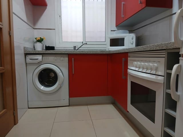 2 sovrum Lägenhet att hyra i La Trinidad, Málaga stad med garage - 1 400 € (Ref: 10062162)