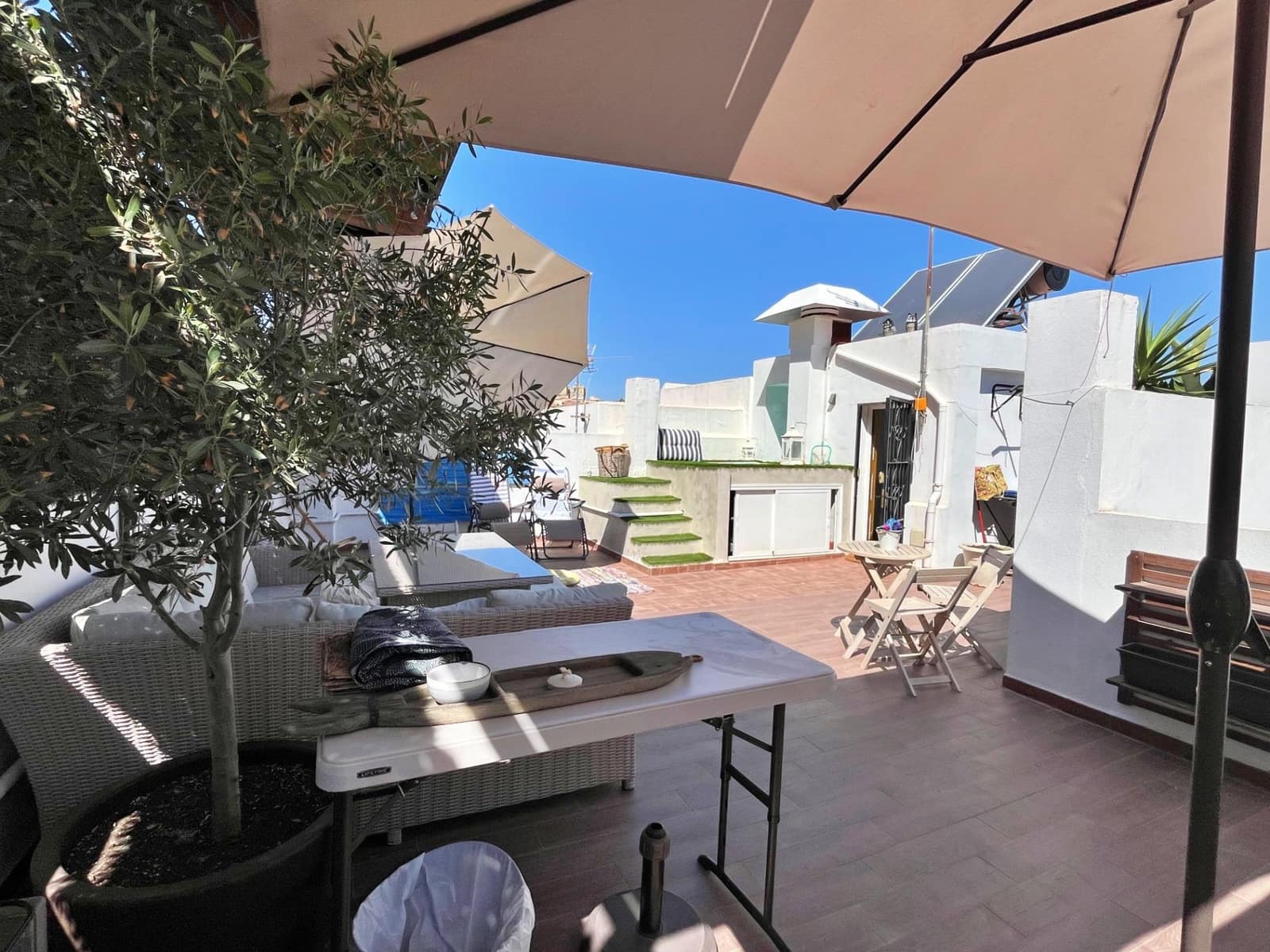 5 soveværelse Byhus til salg i Malaga by med swimmingpool - € 520.000 (Ref: 10102533)