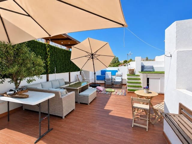5 bedroom Townhouse for sale in Málaga city with pool - € 495,000 (Ref: 10102533)